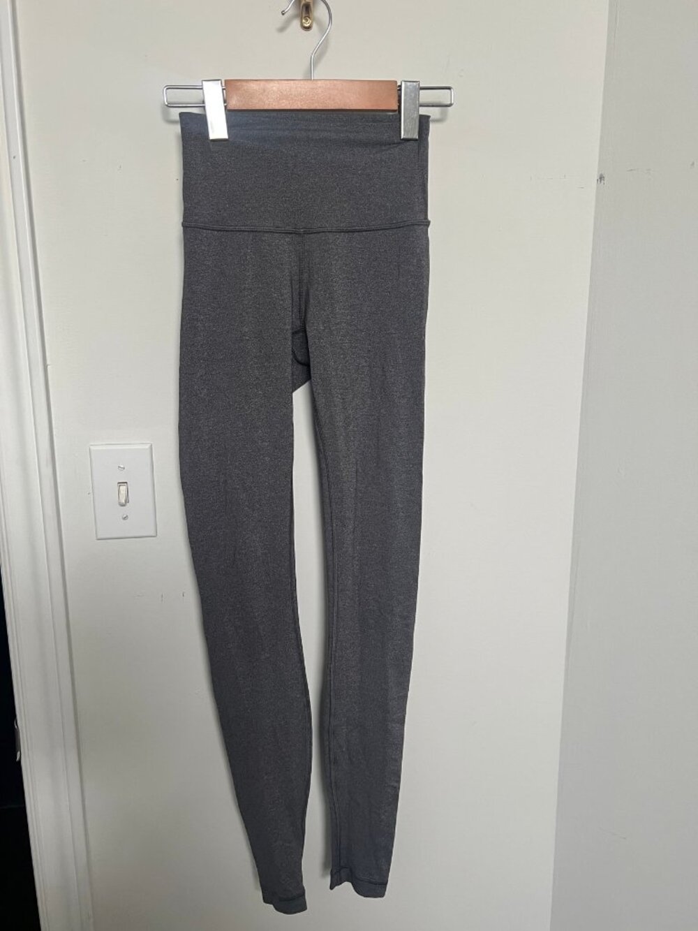 Lululemon Heather Grey Leggings Size 2 High Rise Minimalist - Picture 4 of 5
